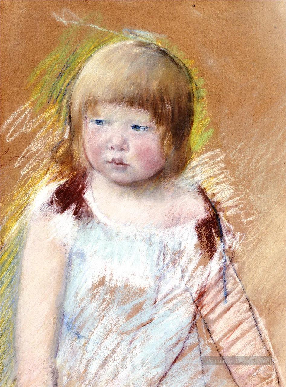 Enfant avec frange dans une robe bleue mères des enfants Mary Cassatt Peintures à l'huile
